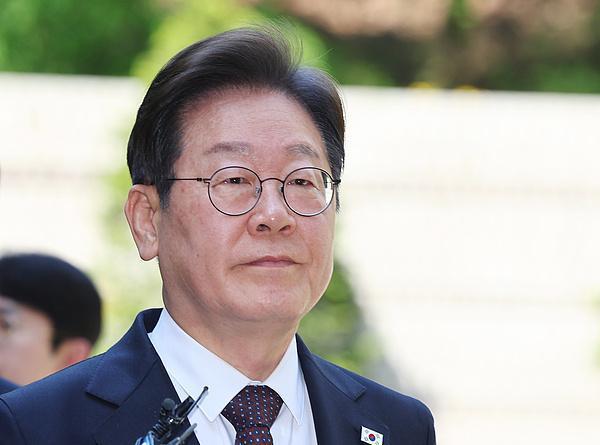 韩国共同民主党要求推迟总统候选人案件重审，否则将弹劾大法院院长，韩国总统选举前：共同民主党力保李在明，欲推迟案件重审
