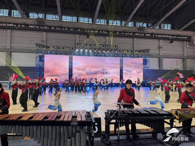 中国音协管乐学会主席于海：今年我们达到了演奏员10,300多人，对带动日照旅游和文化发展是有益的